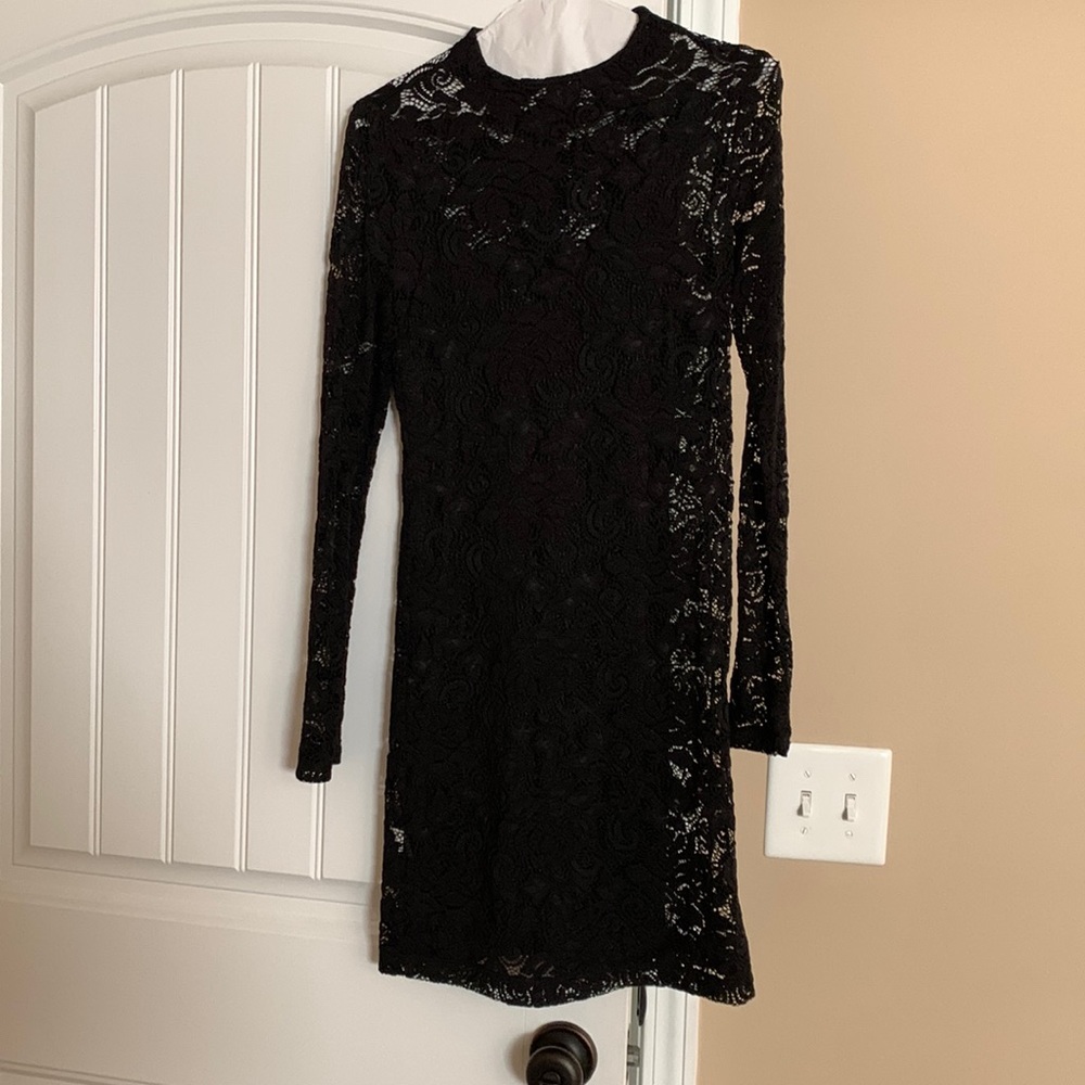 BRAND NEW BLACK DRESS WITH TAGS SIZE 2 BCBG